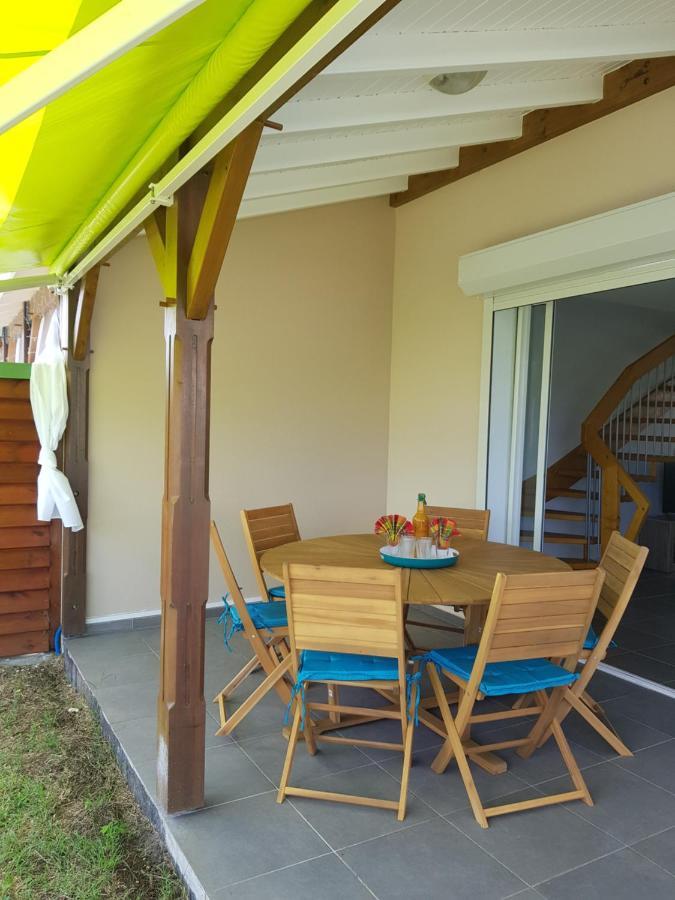 VILLA LOVADO avec JACUZZI Saint-Francois  Extérieur photo